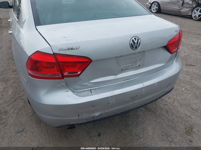 Продаж на аукціоні авто 2015 Volkswagen Passat 1.8t Limited Edition, vin: 1VWAT7A35FC115405, номер лоту: 44990560