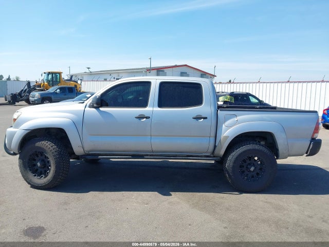 Продажа на аукционе авто 2011 Toyota Tacoma Base V6, vin: 3TMLU4EN0BM071065, номер лота: 44990579