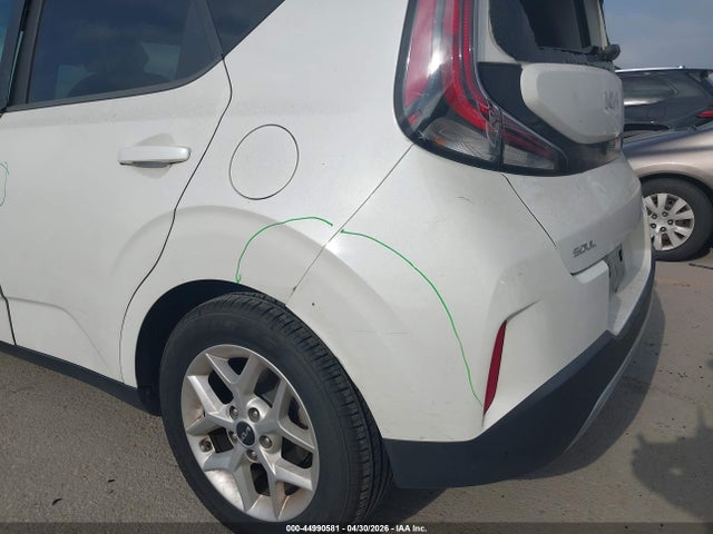 KNDJ23AU1P7851629 KIA SOUL LX