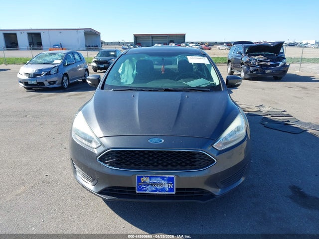 2015 Ford Focus Se მანქანა იყიდება აუქციონზე, vin: 1FADP3F20FL231727, აუქციონის ნომერი: 44990665