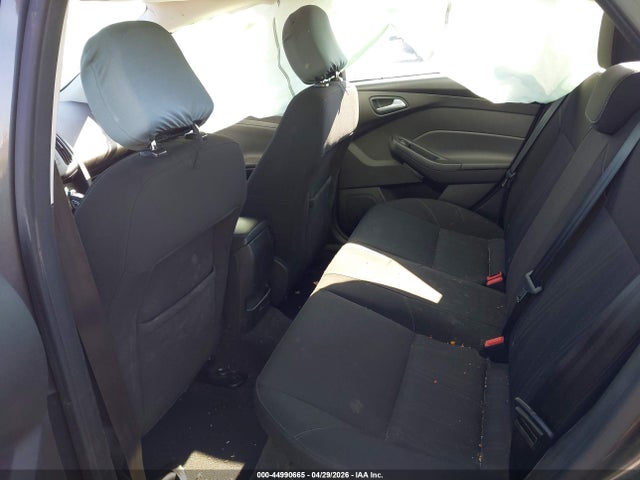 2015 Ford Focus Se მანქანა იყიდება აუქციონზე, vin: 1FADP3F20FL231727, აუქციონის ნომერი: 44990665