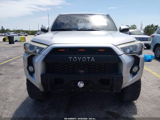 Aukcja sprzedaży 2018 Toyota 4runner Sr5, vin: JTEZU5JR9J5176485, numer aukcji: 44990675