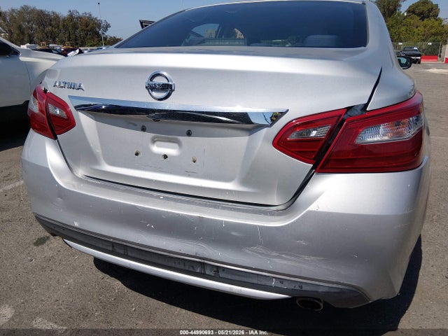 44990693 :رقم المزاد ، 1N4AL3AP4JC108104 vin ، 2018 Nissan Altima 2.5 S مزاد بيع