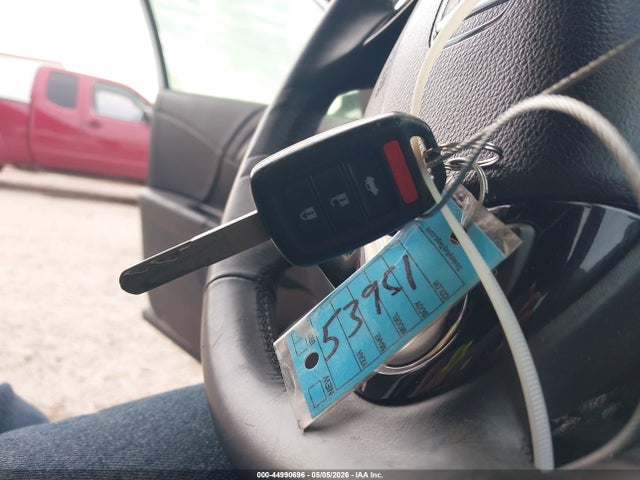 Продажа на аукционе авто 2016 Honda Accord Sport, vin: 1HGCR2F57GA062907, номер лота: 44990696