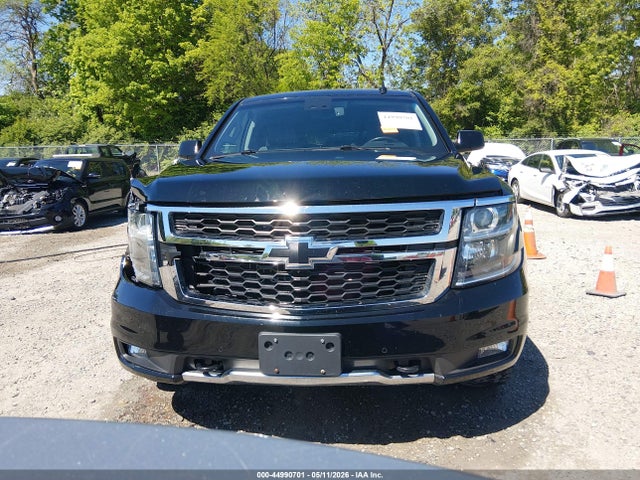 Продаж на аукціоні авто 2018 Chevrolet Suburban Lt, vin: 1GNSKHKC7JR213413, номер лоту: 44990701