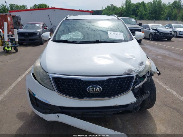 44990729 :رقم المزاد ، KNDPB3AC8F7710850 vin ، 2015 Kia Sportage Lx مزاد بيع