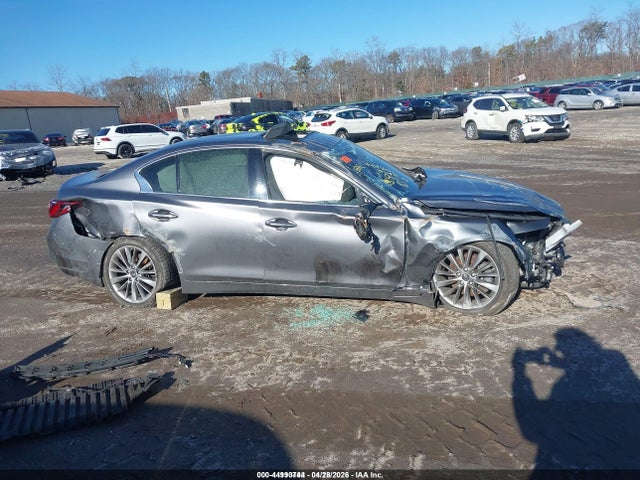 44990744 :رقم المزاد ، JN1EV7AR9JM438610 vin ، 2018 Infiniti Q50 3.0t Luxe مزاد بيع