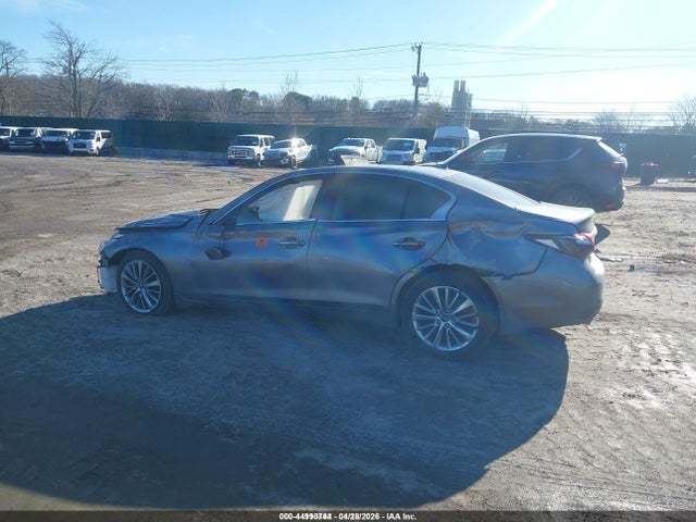 44990744 :رقم المزاد ، JN1EV7AR9JM438610 vin ، 2018 Infiniti Q50 3.0t Luxe مزاد بيع