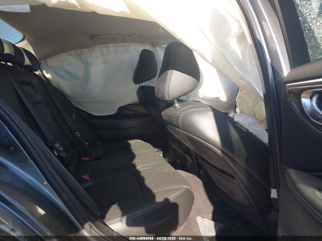 44990744 :رقم المزاد ، JN1EV7AR9JM438610 vin ، 2018 Infiniti Q50 3.0t Luxe مزاد بيع