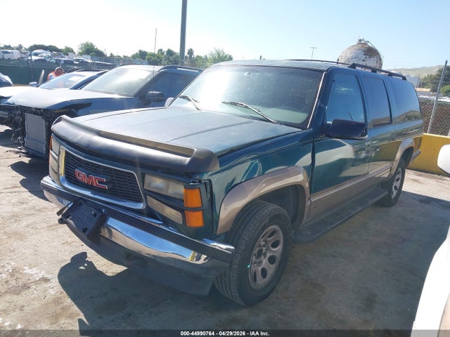 44990764 :رقم المزاد ، 1GKFK16R3VJ732547 vin ، 1997 Gmc Suburban 1500 Slt Cmi مزاد بيع