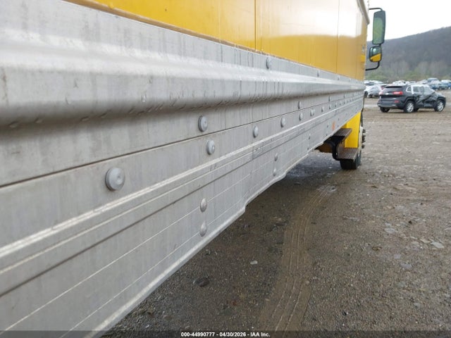 Продажа на аукционе авто 2019 Freightliner M2 106, vin: 1FVACWFCXKHKB8967, номер лота: 44990777