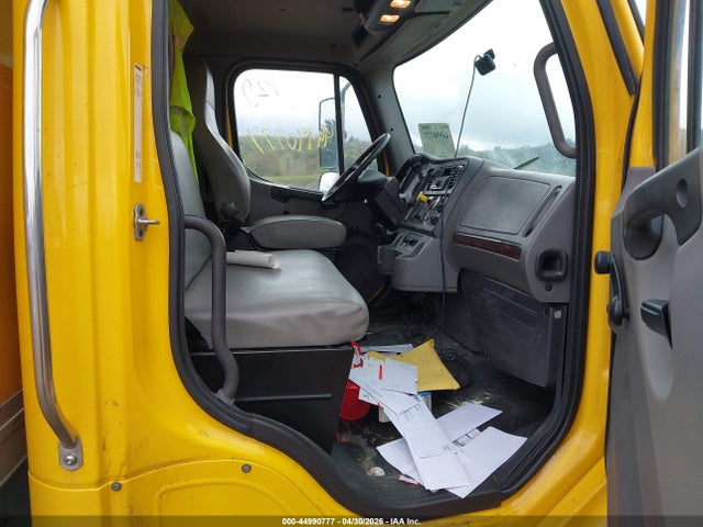 Продажа на аукционе авто 2019 Freightliner M2 106, vin: 1FVACWFCXKHKB8967, номер лота: 44990777