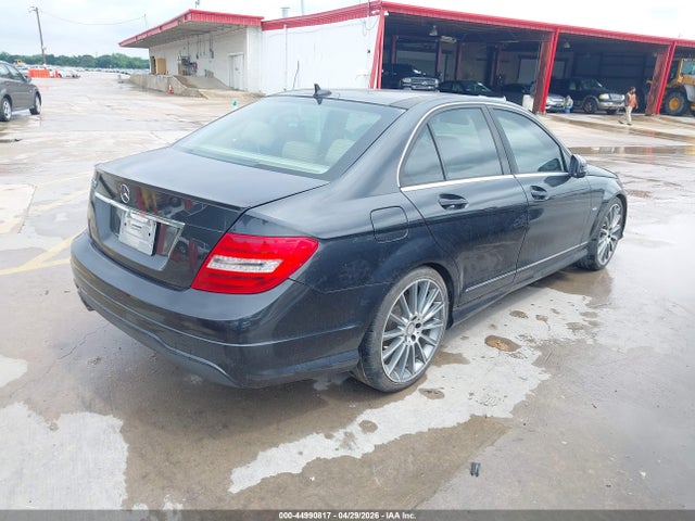 44990817 :رقم المزاد ، WDDGF4HB7CA612999 vin ، 2012 Mercedes-benz C 250 Sport مزاد بيع