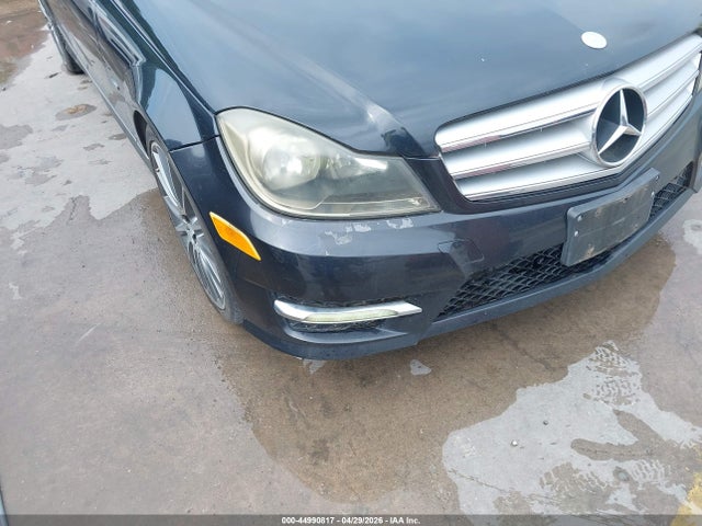 44990817 :رقم المزاد ، WDDGF4HB7CA612999 vin ، 2012 Mercedes-benz C 250 Sport مزاد بيع