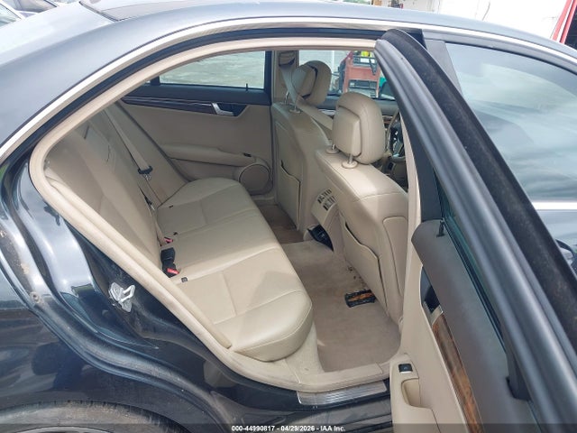 44990817 :رقم المزاد ، WDDGF4HB7CA612999 vin ، 2012 Mercedes-benz C 250 Sport مزاد بيع