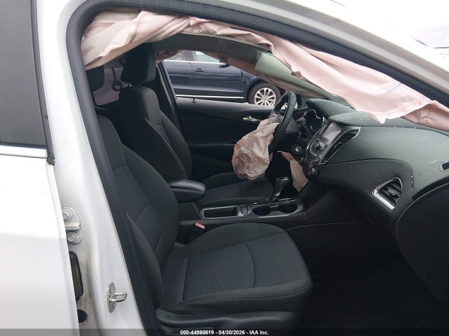 Продаж на аукціоні авто 2018 Chevrolet Cruze Lt Auto, vin: 1G1BE5SM4J7116147, номер лоту: 44990819