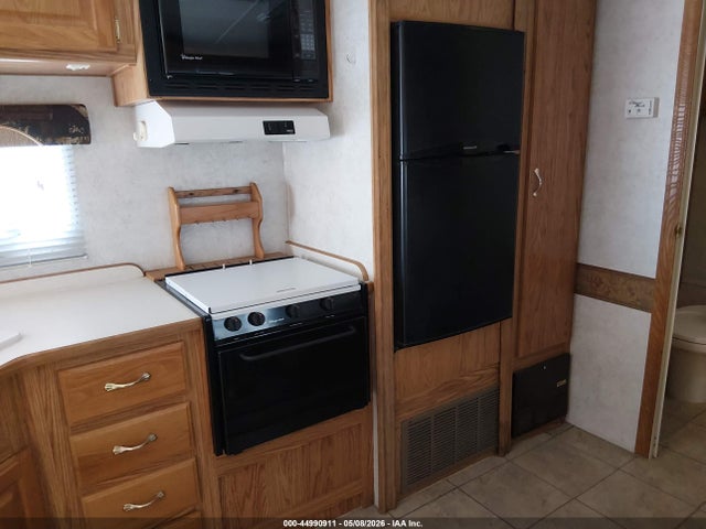 2002 Gulfstream Other მანქანა იყიდება აუქციონზე, vin: 1NL1CTM2521046536, აუქციონის ნომერი: 44990911