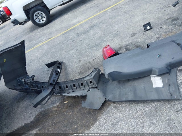 44990919 :رقم المزاد ، 1GNSCGKC4JR262169 vin ، 2018 Chevrolet Suburban Ls مزاد بيع