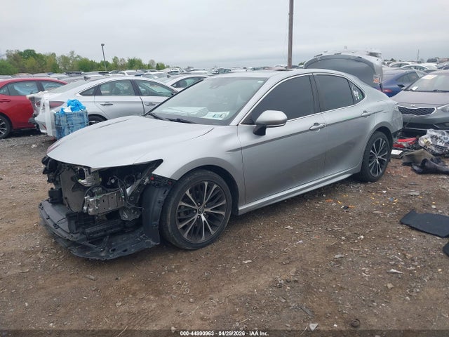 2019 Toyota Camry Se მანქანა იყიდება აუქციონზე, vin: 4T1B11HK3KU813745, აუქციონის ნომერი: 44990963