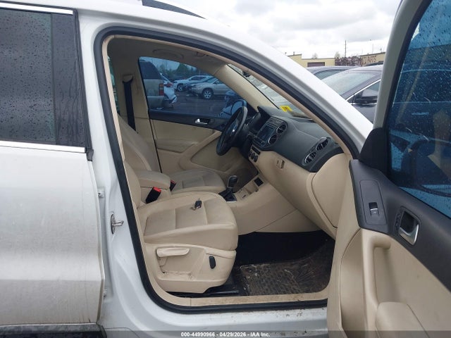 2016 Volkswagen Tiguan Se მანქანა იყიდება აუქციონზე, vin: WVGBV7AX5GW600093, აუქციონის ნომერი: 44990966