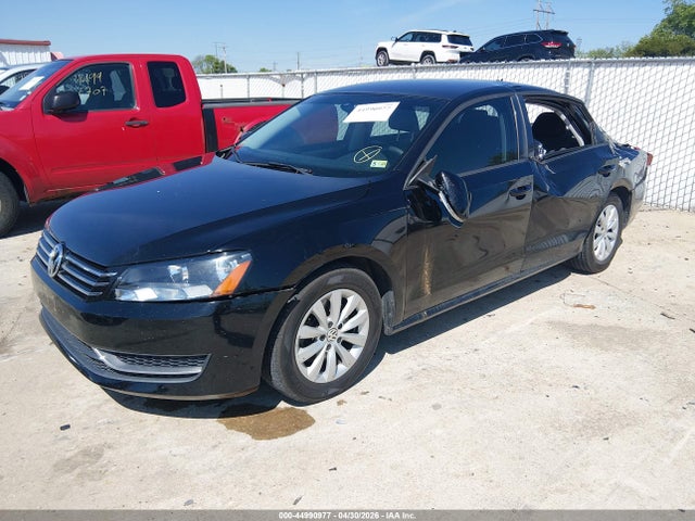 2012 Volkswagen Passat 2.5l S მანქანა იყიდება აუქციონზე, vin: 1VWAP7A3XCC003568, აუქციონის ნომერი: 44990977