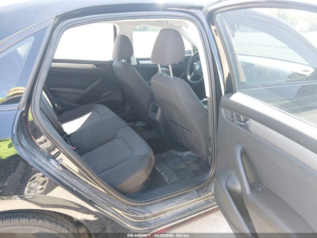 2012 Volkswagen Passat 2.5l S მანქანა იყიდება აუქციონზე, vin: 1VWAP7A3XCC003568, აუქციონის ნომერი: 44990977