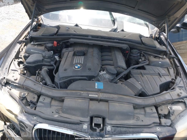 44991000 :رقم المزاد ، WBAPH57589NL77260 vin ، 2009 Bmw 328i مزاد بيع