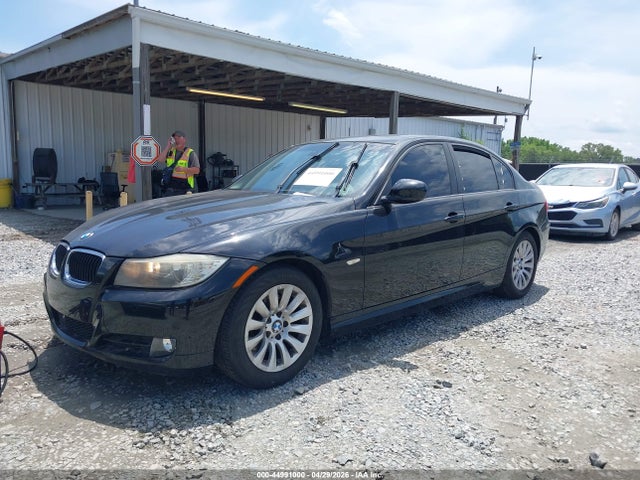 44991000 :رقم المزاد ، WBAPH57589NL77260 vin ، 2009 Bmw 328i مزاد بيع