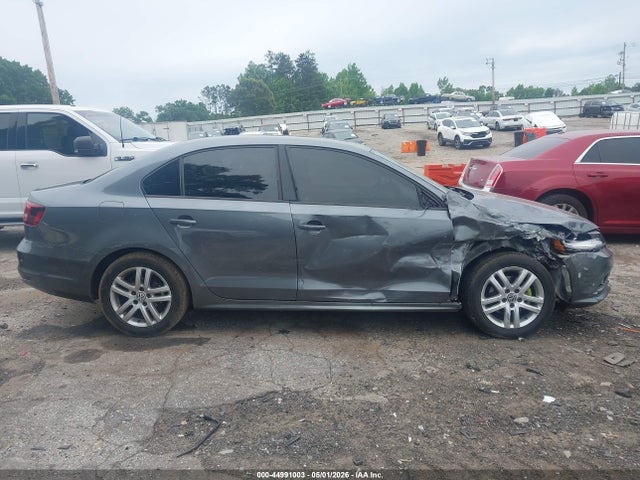 Продажа на аукционе авто 2018 Volkswagen Jetta 1.4t S, vin: 3VW2B7AJ7JM255615, номер лота: 44991003