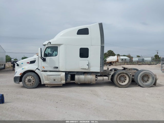 Продаж на аукціоні авто 2020 Peterbilt 579, vin: 1XPBDP9X7LD651028, номер лоту: 44991011