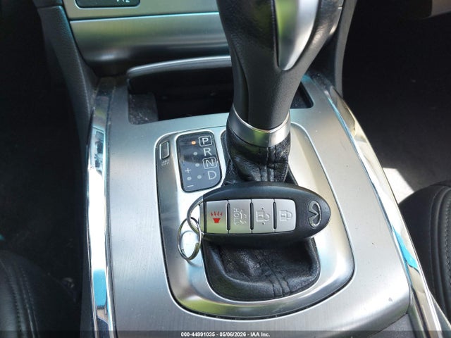 44991035 :رقم المزاد ، JN1CV6AP3BM505378 vin ، 2011 Infiniti G37 Journey مزاد بيع