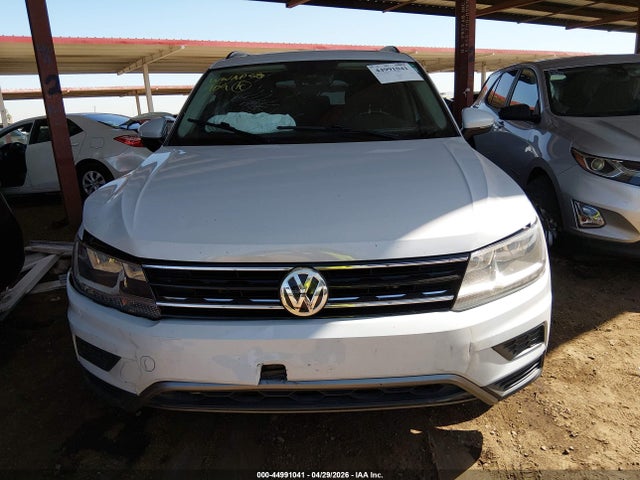 44991041 :رقم المزاد ، 3VV2B7AX3JM222166 vin ، 2018 Volkswagen Tiguan 2.0t Se/2.0t Sel مزاد بيع
