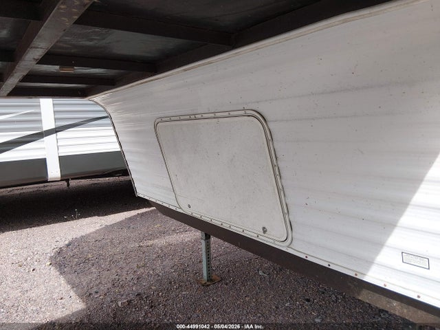 Aukcja sprzedaży 1996 Sportsmen 2850 Slide 5th Whl Travel Trailer, vin: 4EZFS2820TS031115, numer aukcji: 44991042