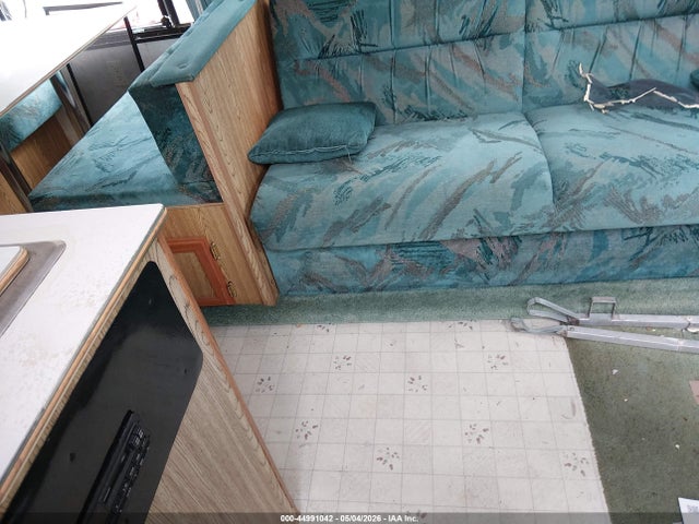 Aukcja sprzedaży 1996 Sportsmen 2850 Slide 5th Whl Travel Trailer, vin: 4EZFS2820TS031115, numer aukcji: 44991042