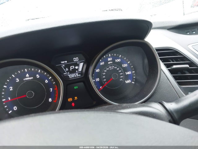 Продажа на аукционе авто 2016 Hyundai Elantra Se, vin: 5NPDH4AE3GH688987, номер лота: 44991056