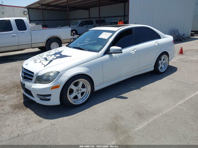 Продаж на аукціоні авто 2014 Mercedes-benz C 250 Sport, vin: WDDGF4HB4EA952971, номер лоту: 44991103