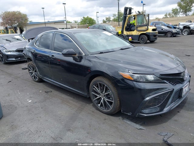 4T1G11AK8MU580402 Toyota CAMRY SE