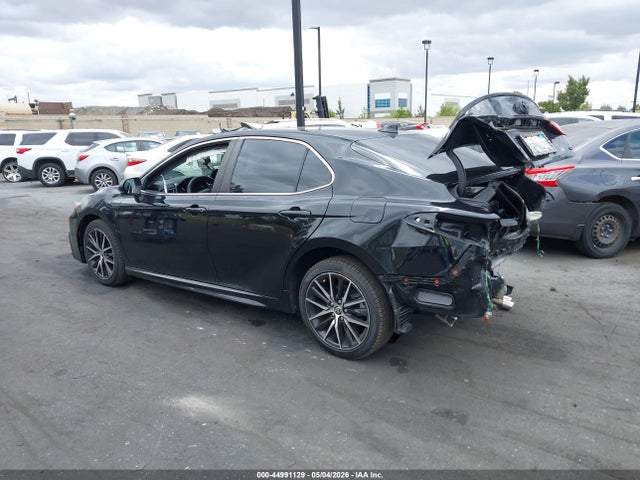 4T1G11AK8MU580402 Toyota CAMRY SE