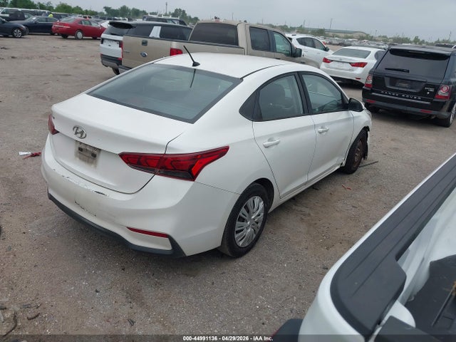 2018 Hyundai Accent Se მანქანა იყიდება აუქციონზე, vin: 3KPC24A32JE007418, აუქციონის ნომერი: 44991136