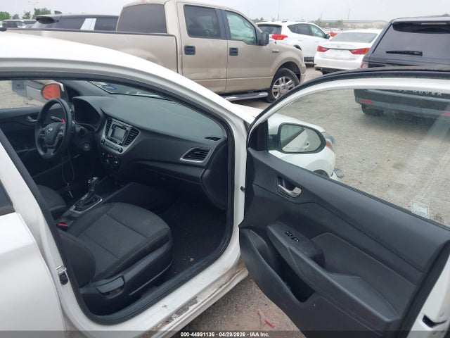 2018 Hyundai Accent Se მანქანა იყიდება აუქციონზე, vin: 3KPC24A32JE007418, აუქციონის ნომერი: 44991136