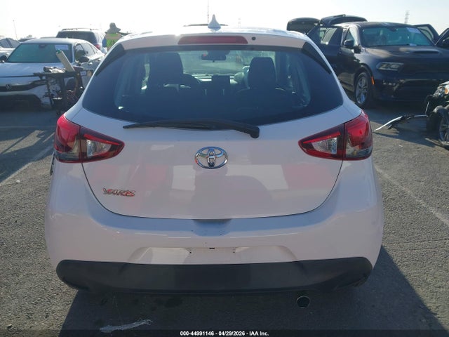 2020 Toyota Yaris Le მანქანა იყიდება აუქციონზე, vin: 3MYDLBJV6LY708084, აუქციონის ნომერი: 44991146