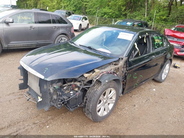 Продажа на аукционе авто 2013 Chrysler 200 Touring, vin: 1C3CCBBB6DN549391, номер лота: 44991175