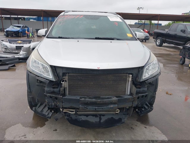 44991199 :رقم المزاد ، 1GNKRHKD1FJ376164 vin ، 2015 Chevrolet Traverse 2lt مزاد بيع