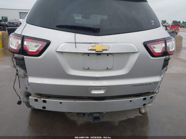 44991199 :رقم المزاد ، 1GNKRHKD1FJ376164 vin ، 2015 Chevrolet Traverse 2lt مزاد بيع