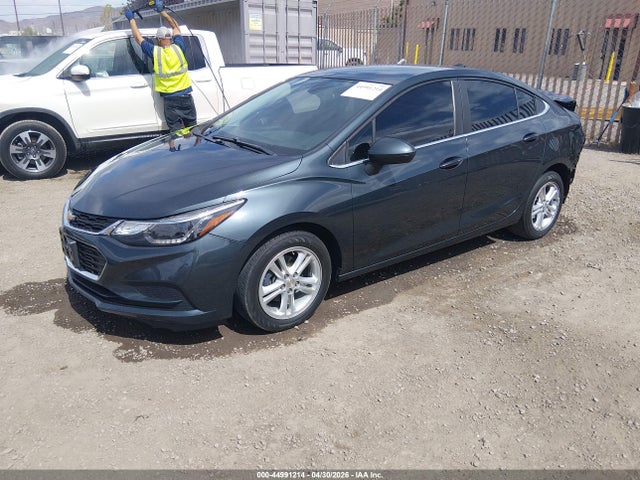 1G1BE5SM4H7146825 Chevrolet Cruze Lt Auto