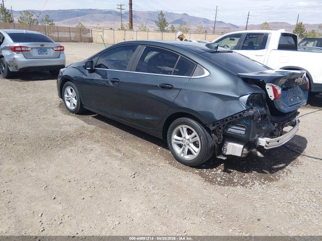 1G1BE5SM4H7146825 Chevrolet Cruze Lt Auto