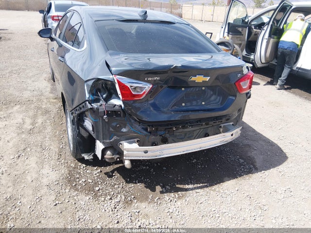 1G1BE5SM4H7146825 Chevrolet Cruze Lt Auto