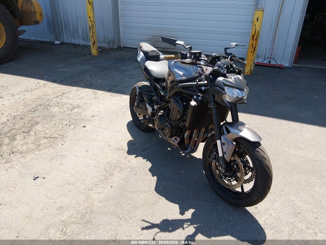 Kawasaki Zr900 F 2023 ML5ZRDF17PDA61365 zdjęcie główne