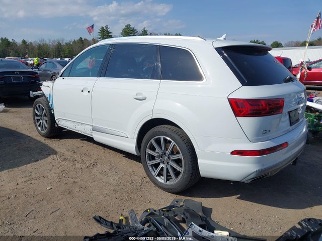 WA1LHAF77KD027802 Audi Q7 45 Premium/45 Se Premium