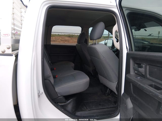 44991270 :رقم المزاد ، 3C6UR5HJ7JG341692 vin ، 2018 Ram 2500 Tradesman  4x4 8' Box مزاد بيع